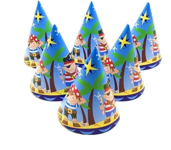 Цилиндрични парти шапки с пиратски дизайн за детски рождени дни и тематични партита, подходящи за украса и забавление.