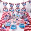 Party Deluxe Пиратска тематична празнична декорация, включваща балони, чинии, чаши и украса за детски рожден ден, създаваща приключенска атмосфера. Свят на пиратски приключения за най-малките.