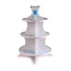 Поставка за сладкиши с мече и съставна структура за детско парти, подходяща за украса и сервиране на десерти.