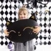 Черна балонна торба с котешки дизайн, подходяща за детски партита и декорации, предлагайки забавна и креативна атмосфера за специални събития.