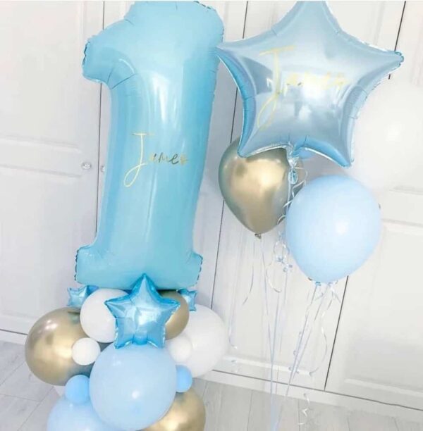 Празнични балони за рожден ден, бели и златисти, подходящи за първи рожден ден, парти декорация, сватба или специален повод, с голема балонова цифра "1" и звездни фигури.