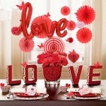 Червен красив фолиев надпис LOVE