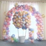 Латексови балони Eднорог в пастелни цветове 30см надути с хелий