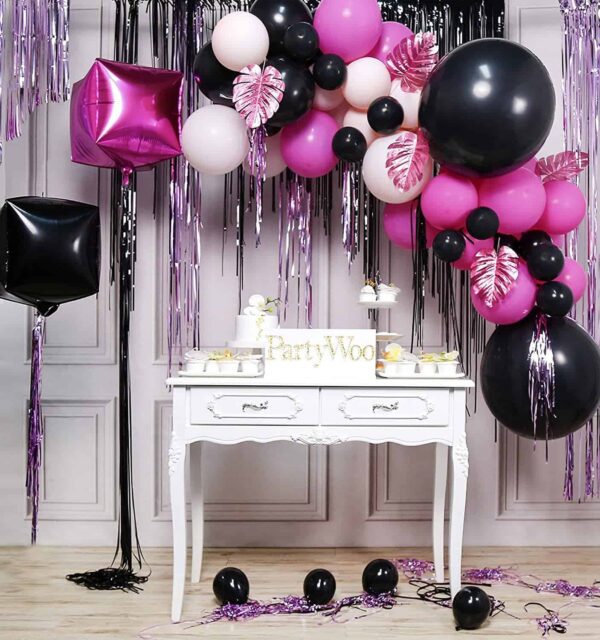 Цветна балонна декорация за парти, розово, черно, бяло, със златни елементи, парти украса за рожден ден и специални събития, подходяща за фотосесии и тържества - Party Deluxe.