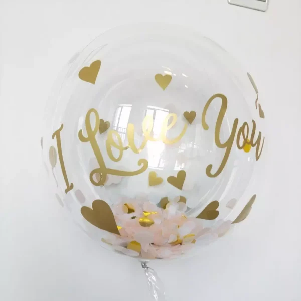 Красив балон с послание "I Love You" във златист цвят и сърца, идеален за романтични събития и изненади.