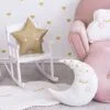 Легко детско кресло във форма на звезда с меки аксесоари за уютна стая, подходяща за детска стая или детски празници от Party Deluxe.