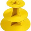 жълт триизмерен стойка за торти, три нива, за партита и събития, подходяща за украса и презентация, висококачествена картонена структура за десерти и сладкиши.