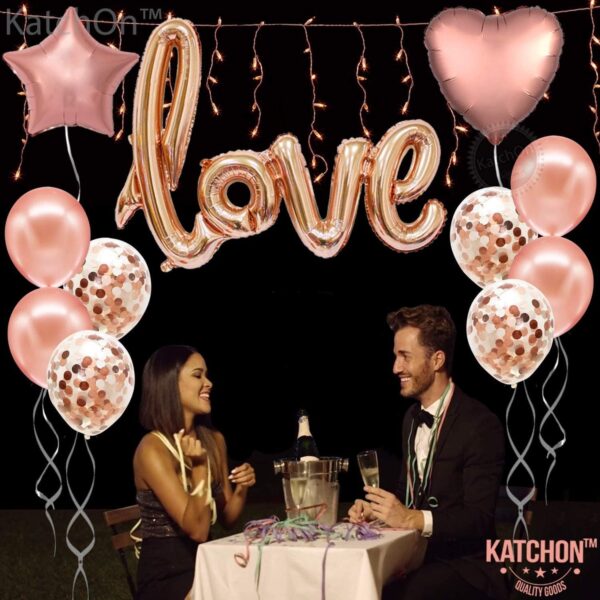 Розови балони с хелий и звездни форми, светеща украса за романтична вечеря, празненства и специални събития, с надпис "love" за уютна атмосфера и добро настроение.