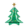 Балонна декорация на коледно дърво с Merry Christmas, празнични орнаменти и златна звезда върху върха, подходящ за празнична украса и тематични събития.