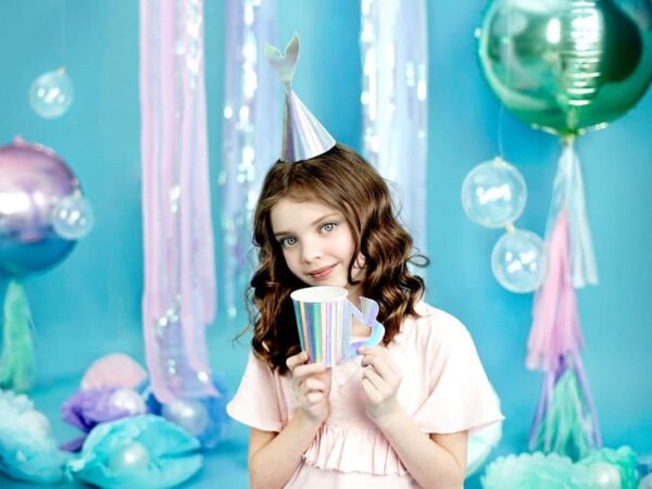 рожденденски парти декорации за деца с балони, конфети и празднична атмосфера.