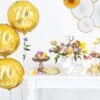 70th рожден ден балони със златен цвят и празнична украса за рожден ден от Party Deluxe.