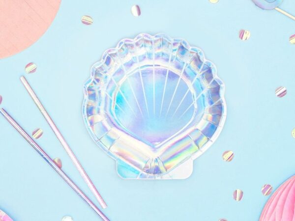 Кафена чиния морска раковина, празна, за сервиране на празничен декор или луксозни събития. Перфектна за сватби, рожденни дни и други специални поводи, добавяйки елегантност и стил.