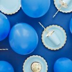 Красиви сини парти чинийки със златен кант 18см и 23см