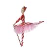 Цветна коледна украса бяла жена балерина с понито и служи като коледно украшение, подходящо за празнична украса и създаване на весела атмосфера.